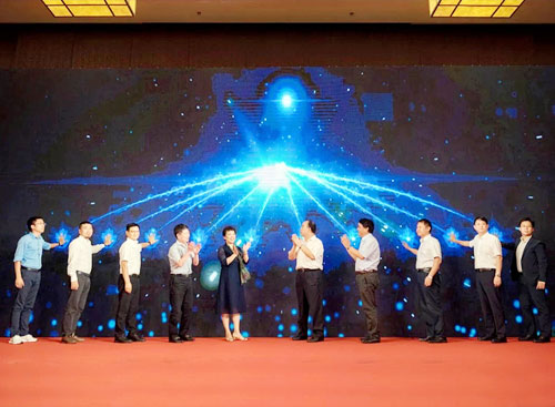 万古科技参与宁波杭州湾新区人力资源战略联盟启动仪式